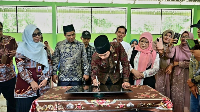 Pemkot Jambi Resmikan TPS 3R Kampung Pajero